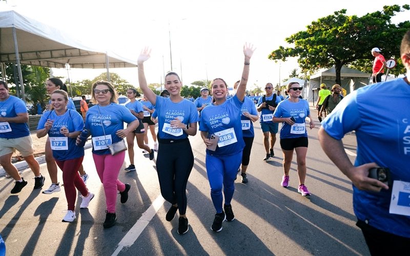 1-corrida-alagoas-sem-fome-arrecada-cerca-de-2-toneladas-de-alimentos-para-instituicoes-do-estado