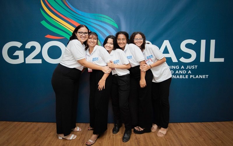 estudantes-da-rede-estadual-atuam-na-cobertura-da-reuniao-do-g20-em-maceio