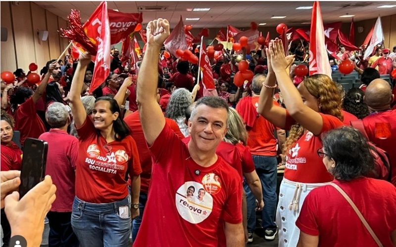 ronaldo-medeiros-imprime-novo-ritmo-e-chacoalha-o-00851867-422e7dcbe29b9f97ef2c8925a94ef0dc