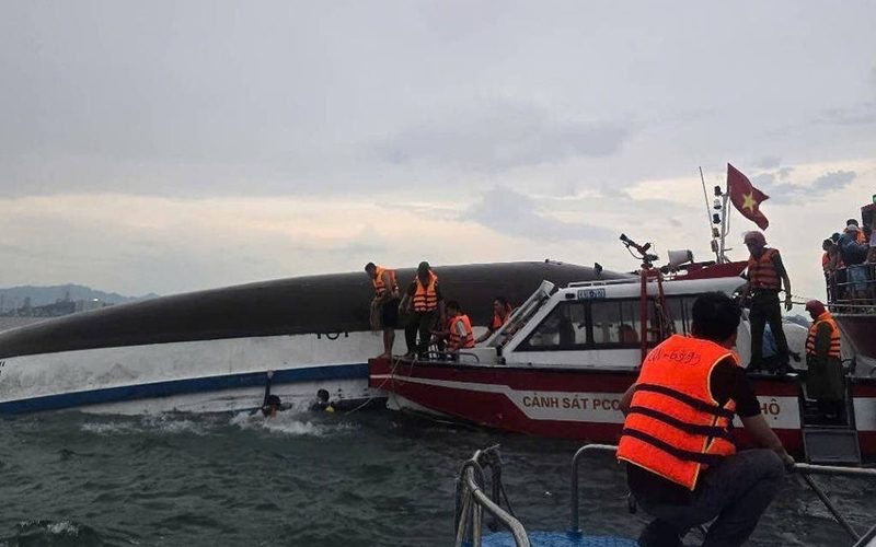 tempestade-vira-barco-vietna-foto-hu-jialia-xinhua_widexl