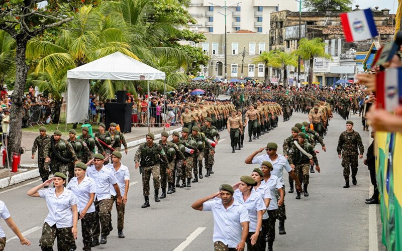 Maceió, 07 de setembro de 2023

Desfile de 7 de Setembro realizado em Maceió

Representantes das corporações militares, das Forças Armadas e autoridades marcaram presença. Alagoas - Brasil

Foto:@Ailton Cruz